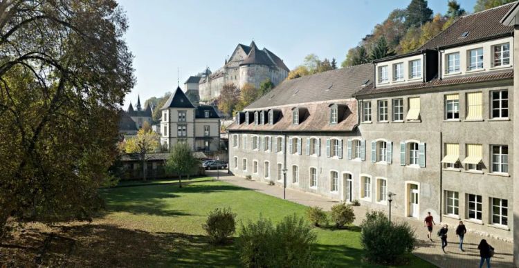 瑞士-圣查尔斯学院2.jpg