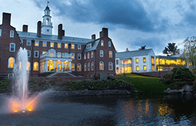 乔特罗斯玛丽霍尔高中
Choate Rosemary Hall 

乔特罗斯玛丽霍尔位于美国东北的康涅狄格州。是美国最佳的中学教育的代表之一，在美国享有很高声誉。 学校100%升学，每年大量学生进入芝加哥大学，耶鲁大学，布朗大学，宾夕法尼亚大学等大学深造。